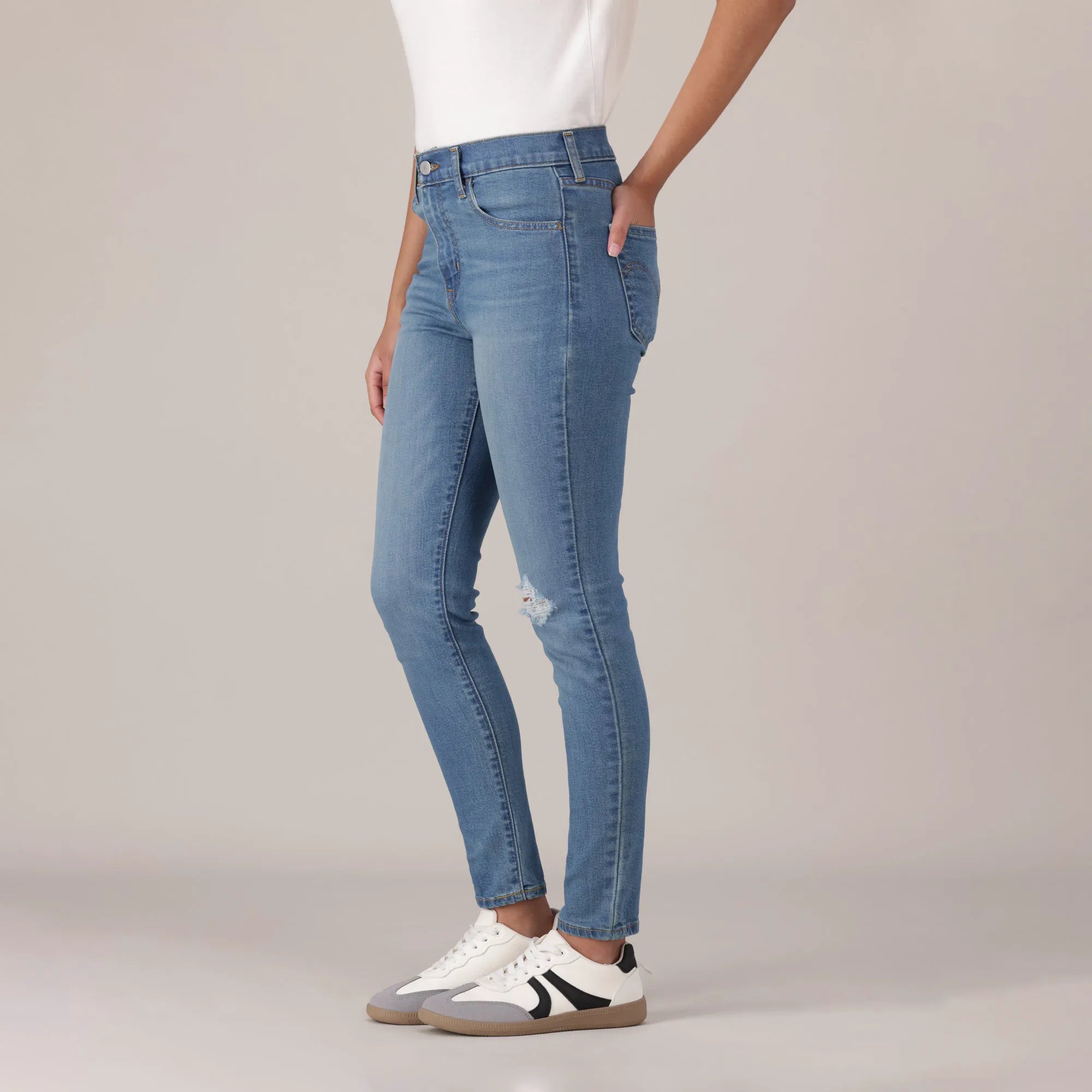 Light Indigo - Worn In